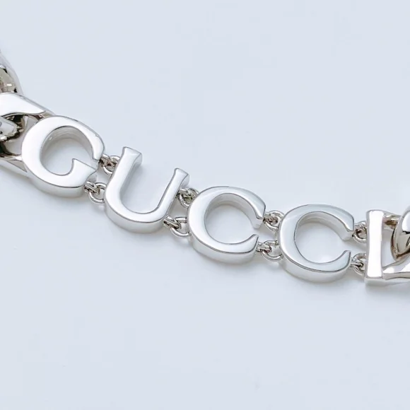 Like New Gucci Silver Icon Logo Chain Bracelet! - Picture 3 of 11